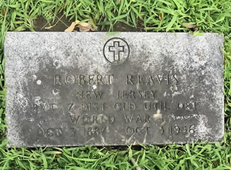 Robert Reavis Grave Marker